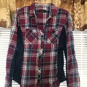 👍🏻Plaid Long Sleeve Button Up 👍🏻